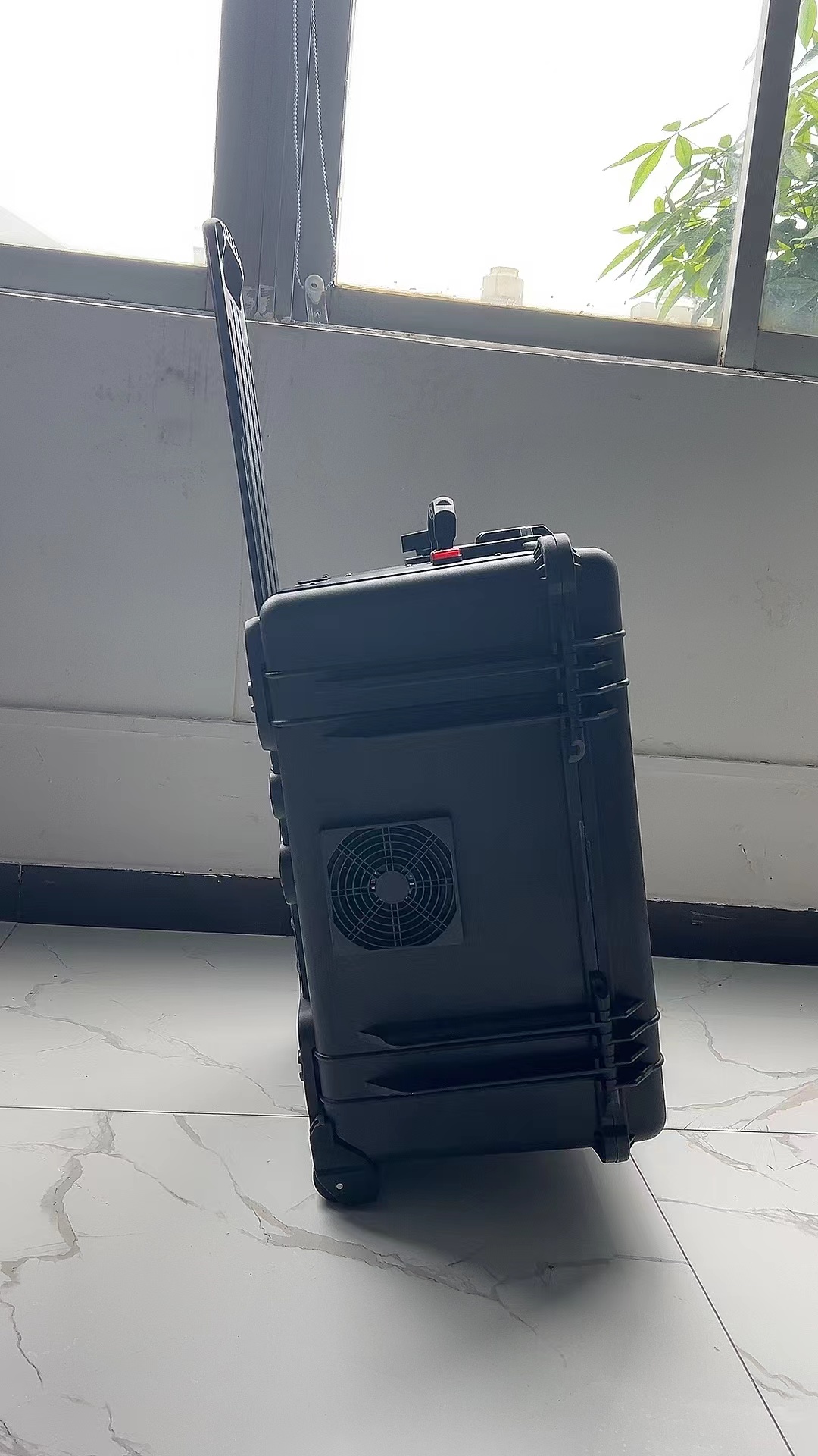 西华手拉箱型移动通信干扰器